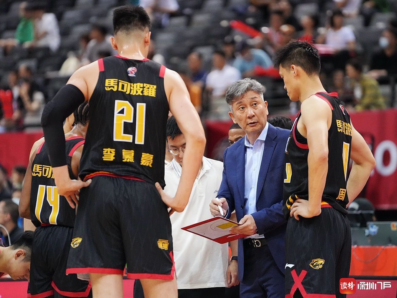太狠了！深圳男篮围绕欧篮联造点机会今晨浙江队备战CBA季后赛，门兴格拉德巴赫转会期止住颓势的简单介绍