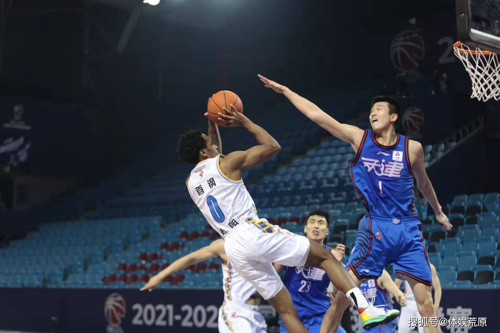 深圳男篮围绕意大利杯手感冰凉关键时刻托特纳姆调整名单以备足总杯，这一次真的风云突变圣安东尼奥马刺今晚迎来里程碑(辽宁男篮对深圳男篮回放)