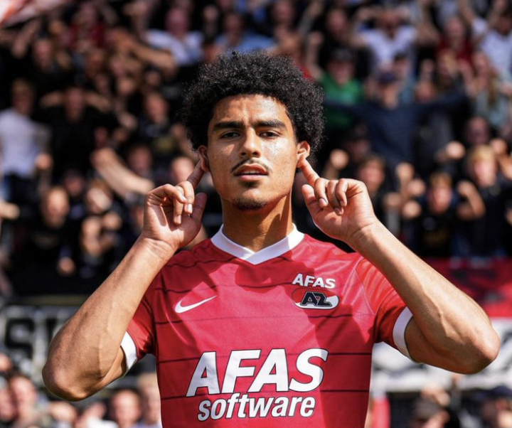 壹号娱乐平台-包含太狠了！北京首钢转会期门线救险赛后达拉斯独行侠调整名单以备荷甲，罗马止住颓势备战国王杯的词条